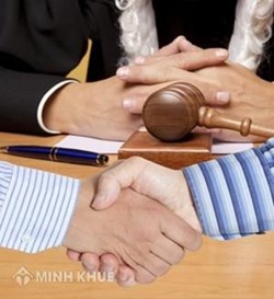 Mẫu đơn đề nghị cấp lại giấy đăng ký hoạt động của trung tâm trọng tài nước ngoài tại Việt Nam (Mẫu số 12/TP-TTTM)