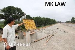 Làm thế nào để lấy lại phần đất bị chiếm dụng trái phép ?