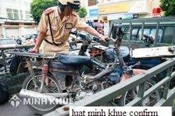 Xe bị giữ nhưng công an không lập biên bản nào đúng không?