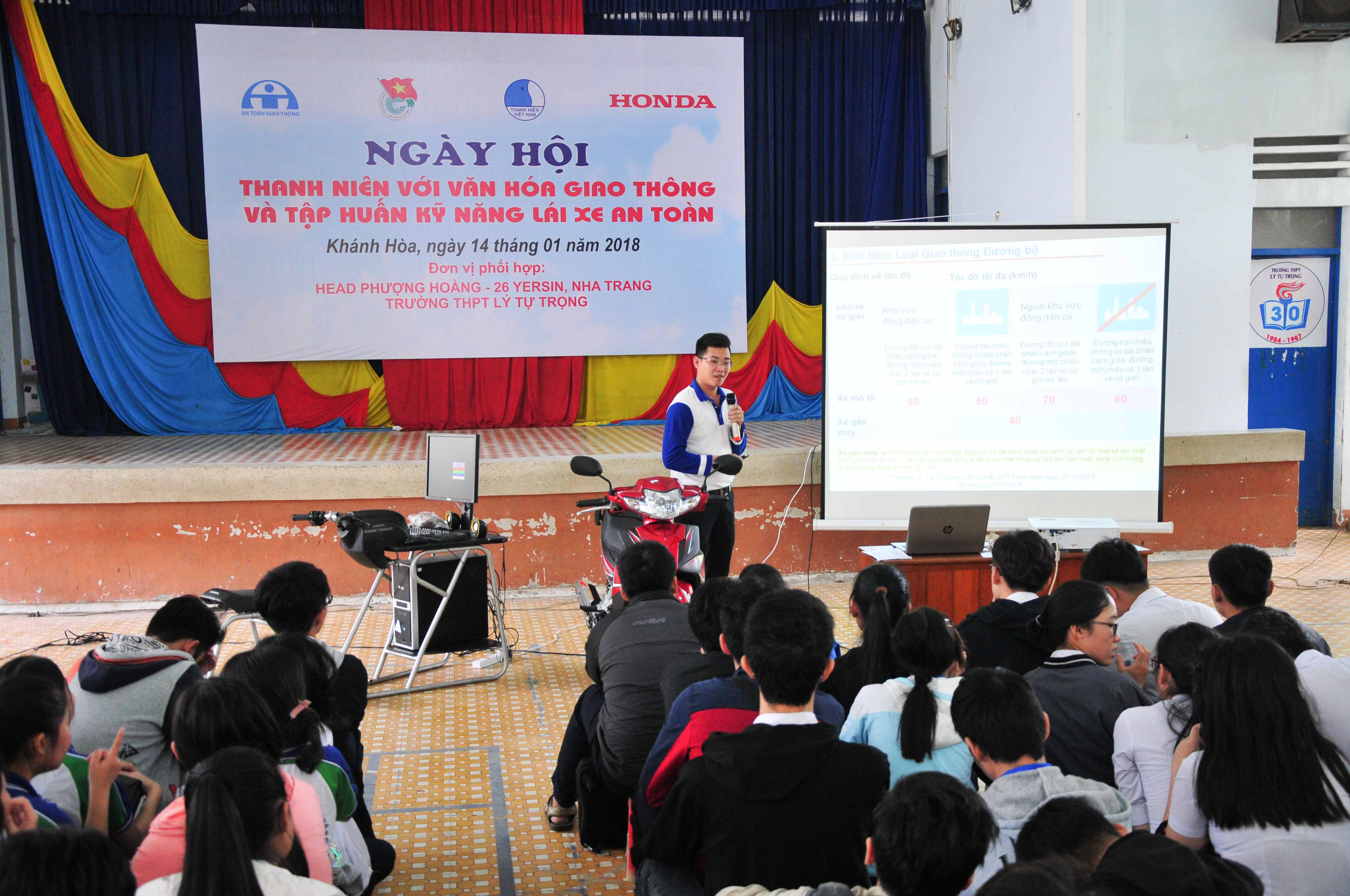 Chương trình khung nghiệp vụ vận tải và an toàn giao thông