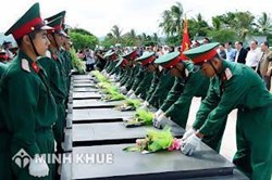 Vấn đề lập bàn thờ cúng liệt sĩ trong gia đình?