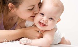 Nhận con nuôi trên 18 tuổi có được không ?