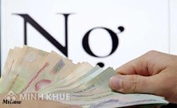 Con đã trưởng thành vay tiền thì cha mẹ có phải trả tiền họ con hay không?