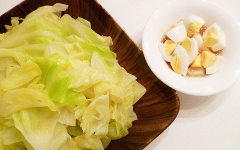 Cách luộc rau bắp cải ngon và giòn thơm xanh mướt không bị vụn