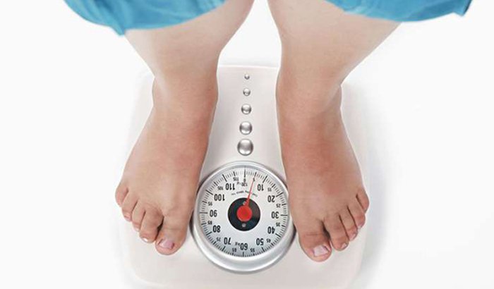 Lý do khiến cân nặng của bạn thay đổi trong ngày