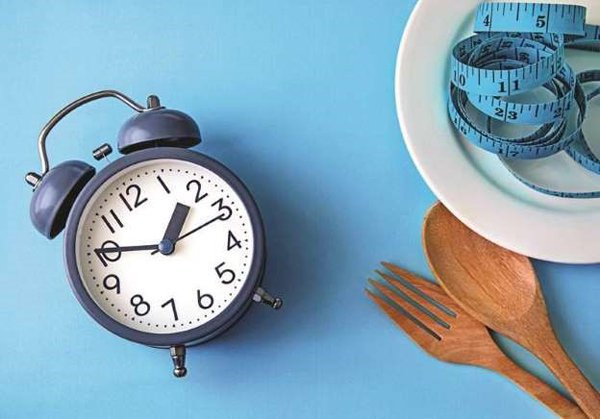 Con người có thể nhịn ăn tối đa bao lâu?