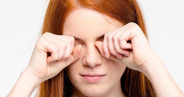 Tác hại của việc dụi mắt mà không phải ai cũng biết