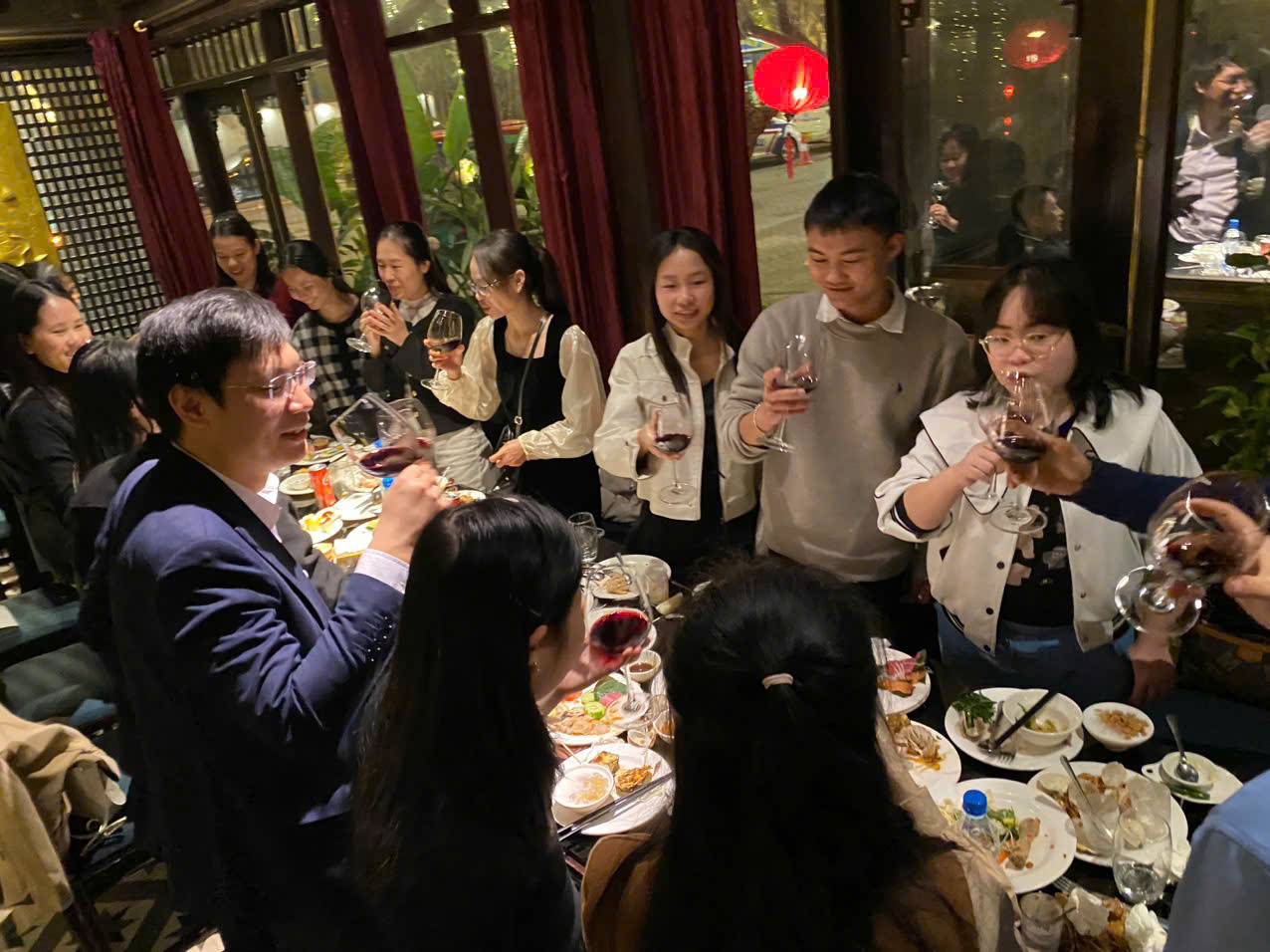 Chào xuân Ất Tỵ năm 2025 một năm mới nhiều hi vọng!