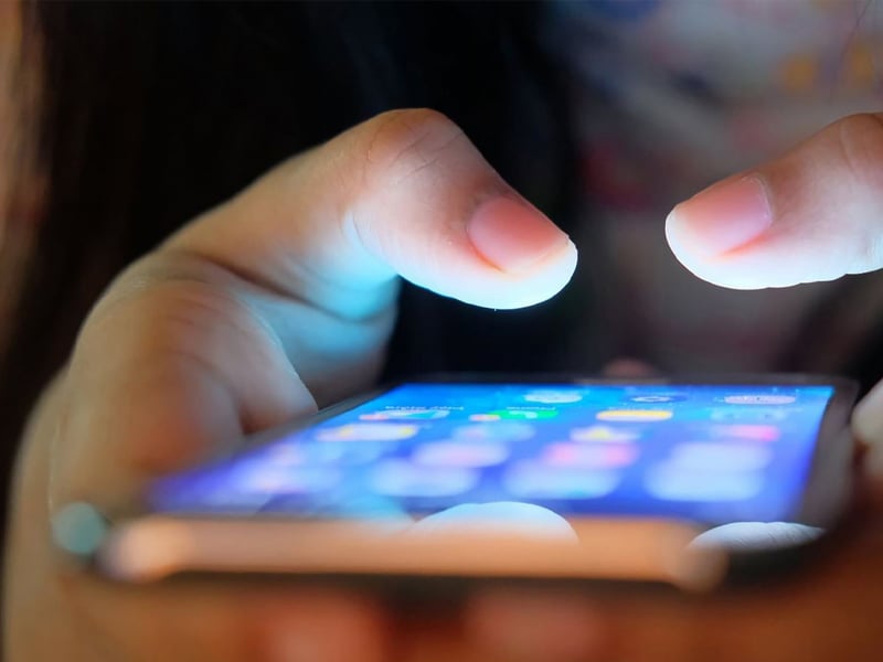 Làm sao để biết mình đã bị hạn chế trên Facebook?