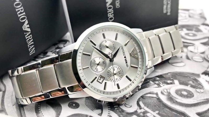 Thương hiệu đồng hồ Emporio Armani của nước nào?