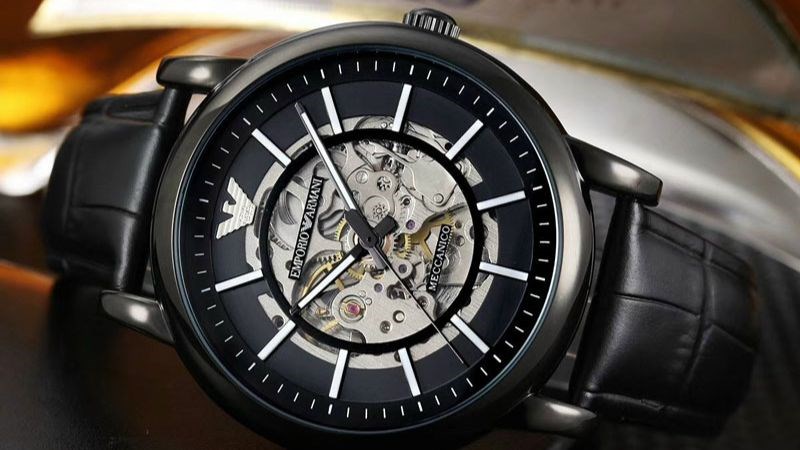 Thương hiệu đồng hồ Emporio Armani của nước nào?