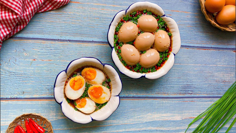 Làm trứng ngâm xì dầu đơn giản, thơm ngon tại nhà