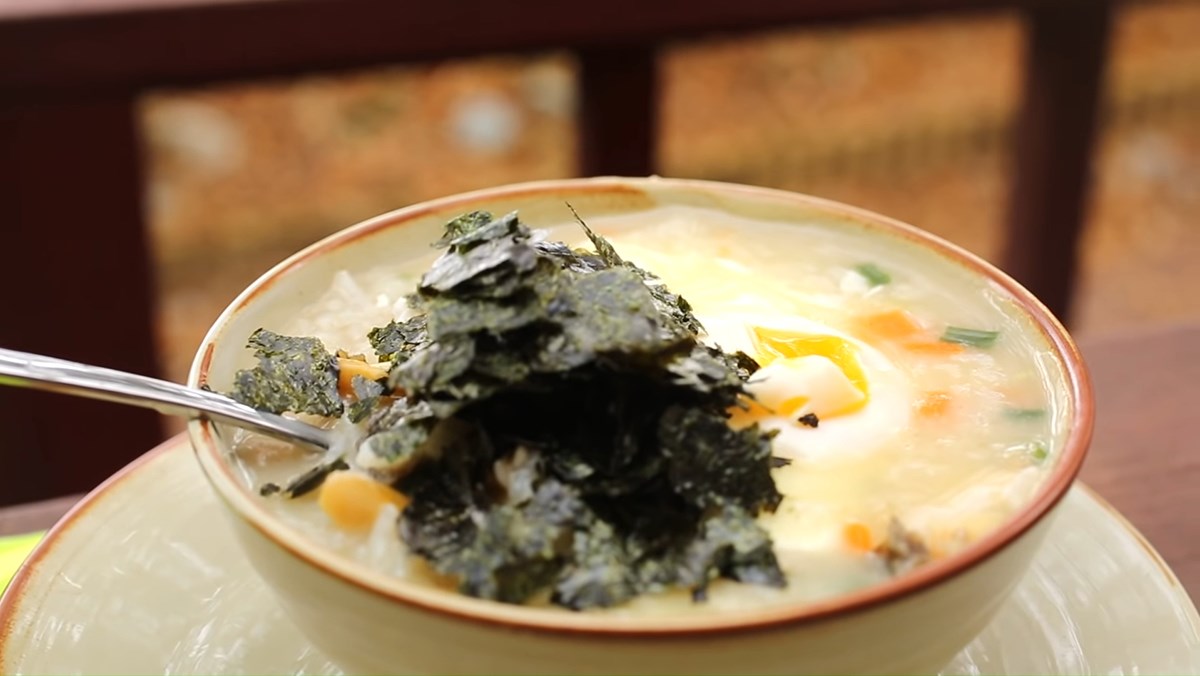 Chế độ dinh dưỡng dành cho bé 8 tháng