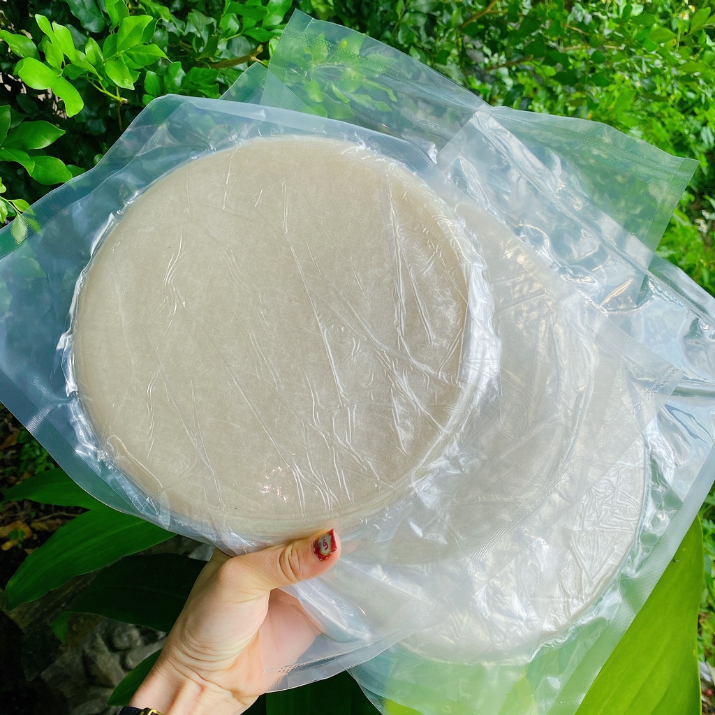 Cách làm bánh tráng phơi sương bằng lá chuối, phơi không bị cứng