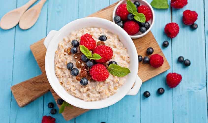 Vì sao nên nấu cháo yến mạch cho trẻ ăn ?
