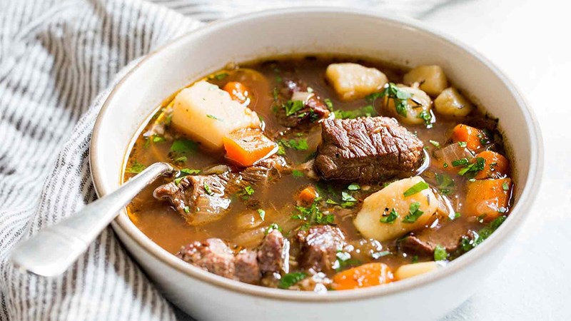 Cách nấu bò hầm thơm ngon đơn giản cho cả gia đình