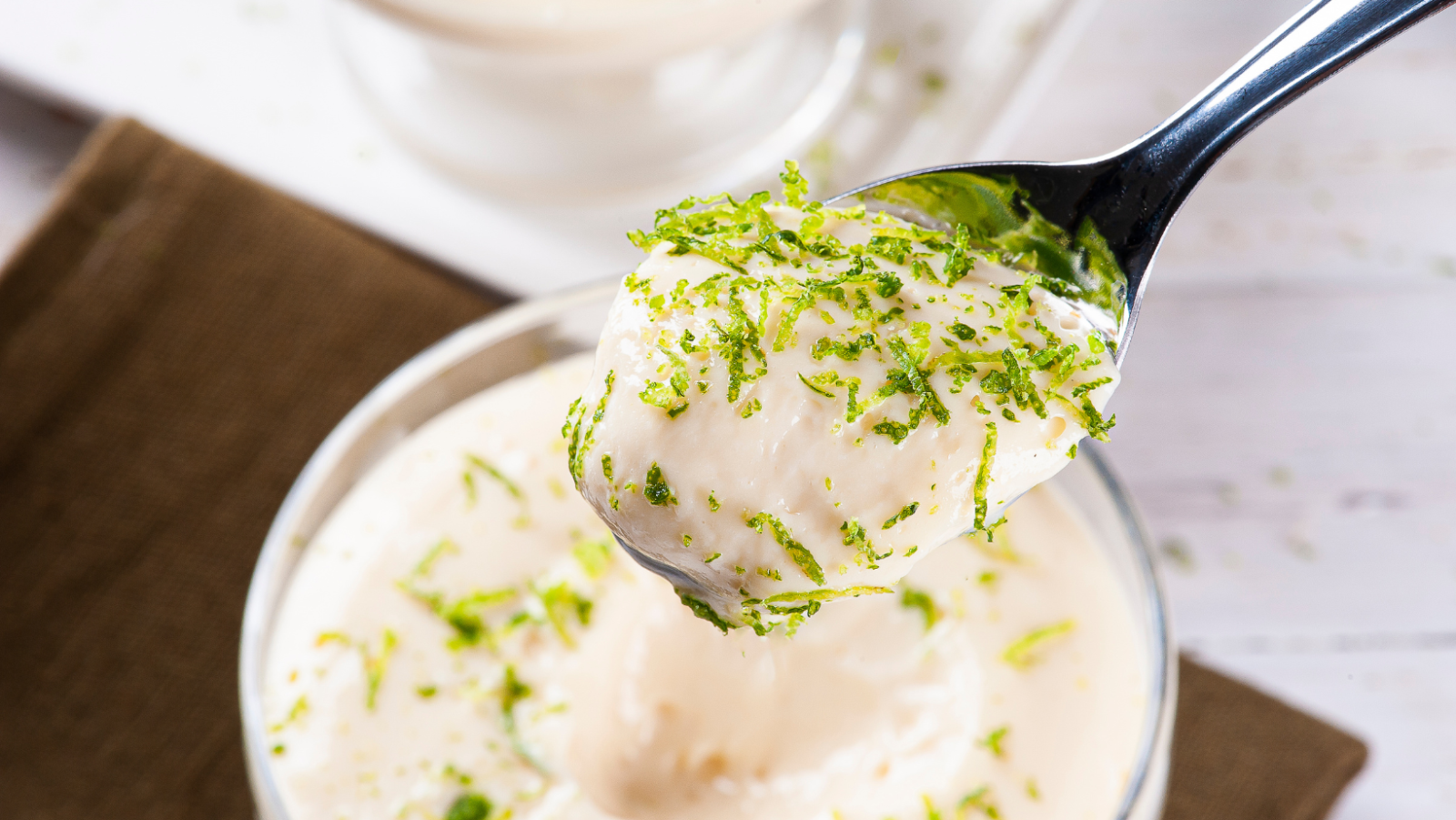 Mousse là gì? Cách làm bánh mousse đơn giản ai cũng có thể thử