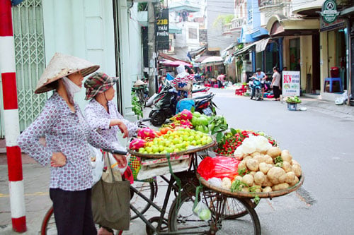 Bán hàng rong ở thành phố