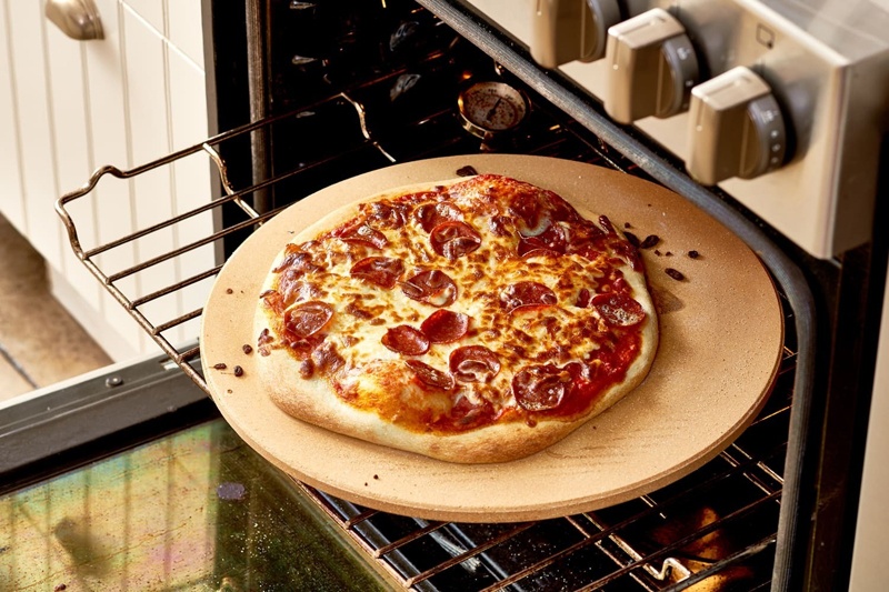 Cách làm bánh pizza tại nhà đơn giản thơm ngon