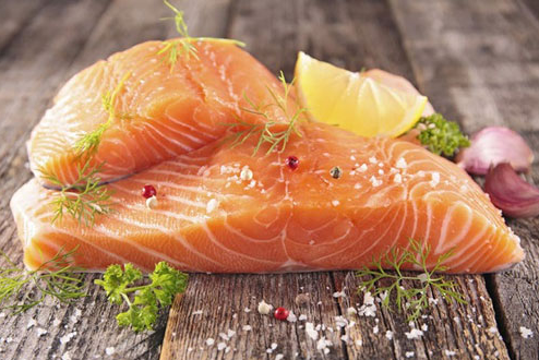 Mẹ cho con bú có được ăn sashimi không