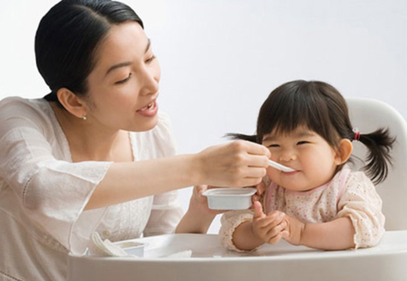 Chế độ dinh dưỡng hợp lý cho bé 3 tuổi