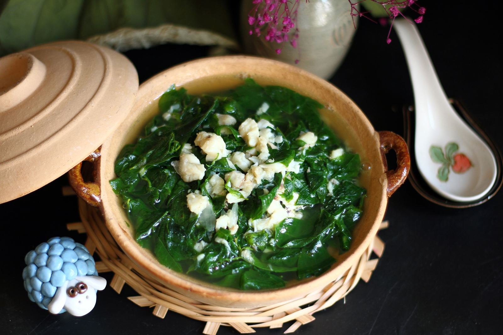 Bị bệnh gút có nên ăn rau ngót, muống, mồng tơi không?
