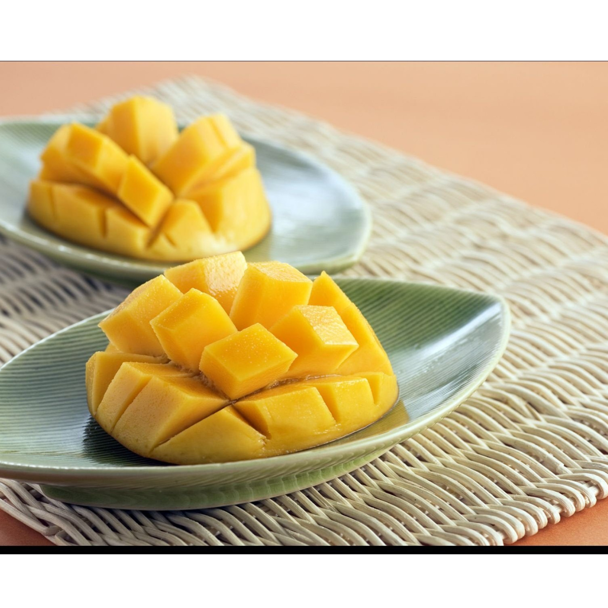 Xoài bao nhiêu calo? Ăn xoài có béo không? Ăn xoài có nóng không?