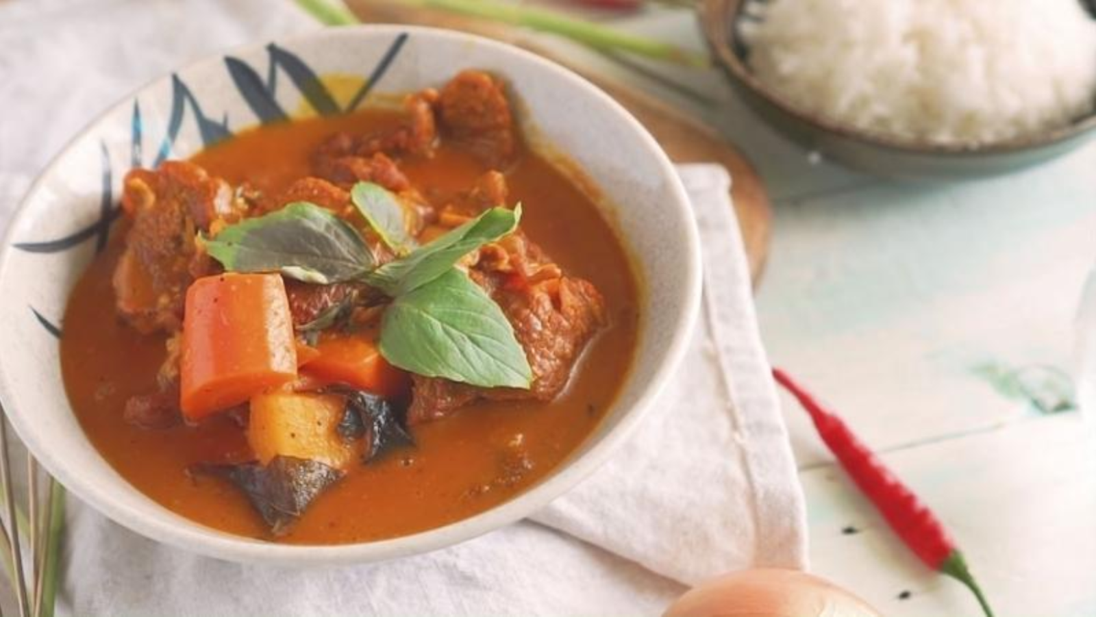 Cách nấu cà ri đơn giản nhất tại nhà cho chị em nội trợ trổ tài