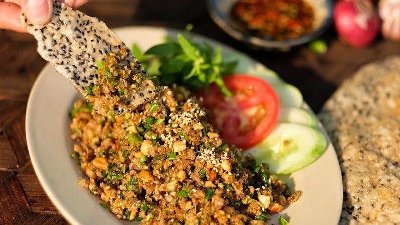 Bánh đa là gì? Bánh đa bao nhiêu calo, ăn có béo không?