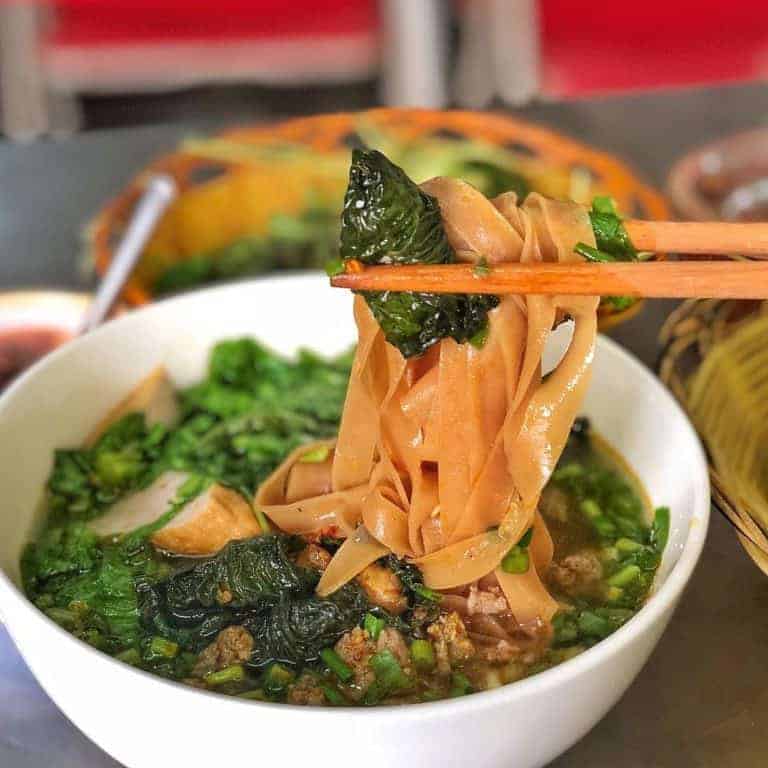 Bánh đa là gì? Bánh đa bao nhiêu calo, ăn có béo không?