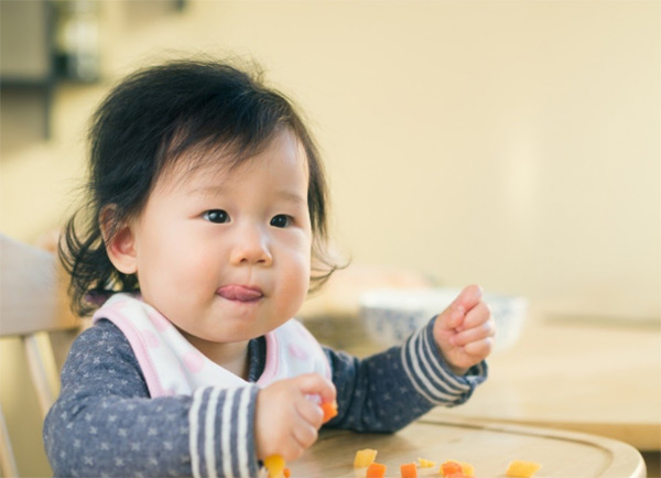 Có nhất thiết phải dùng bột ăn dặm cho trẻ không ?