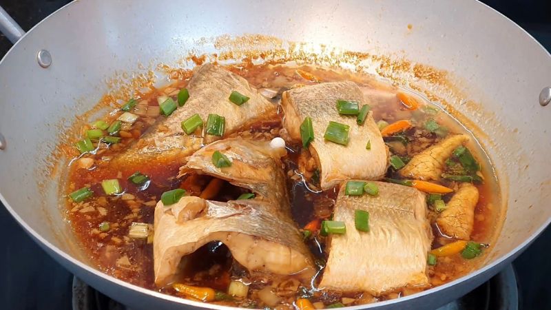Cá chét kho tiêu