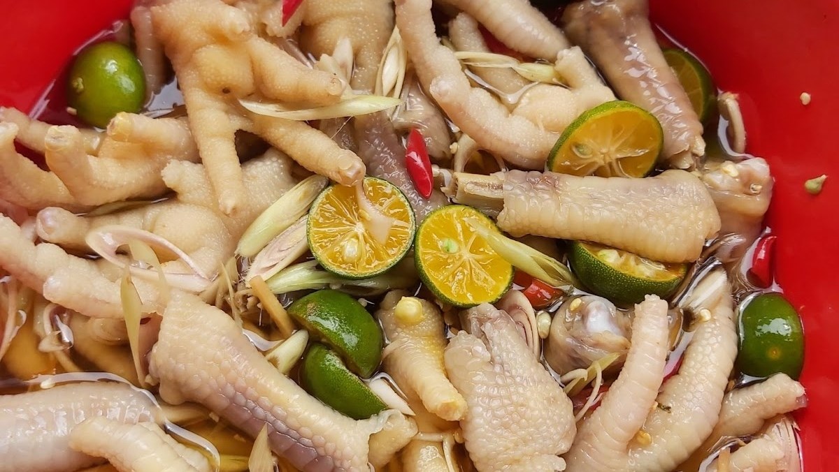 Châm gà ngâm