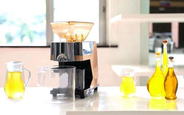 Tổng hợp các cách nấu dầu dừa nguyên chất đơn giản, an toàn tại nhà