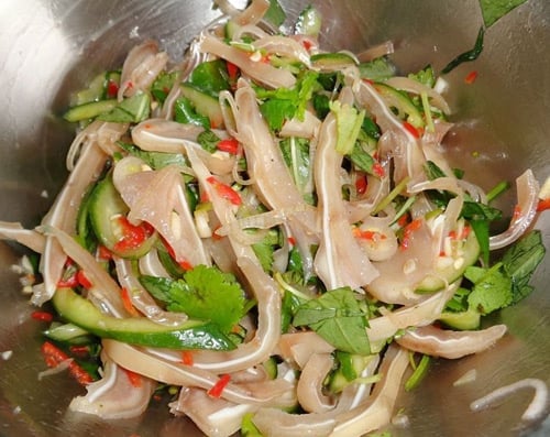 Những món ngon từ tai heo (lợn) dễ làm giòn dai hấp dẫn tại nhà