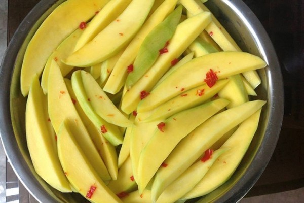 Mẹ bầu ăn xoài xanh được không?