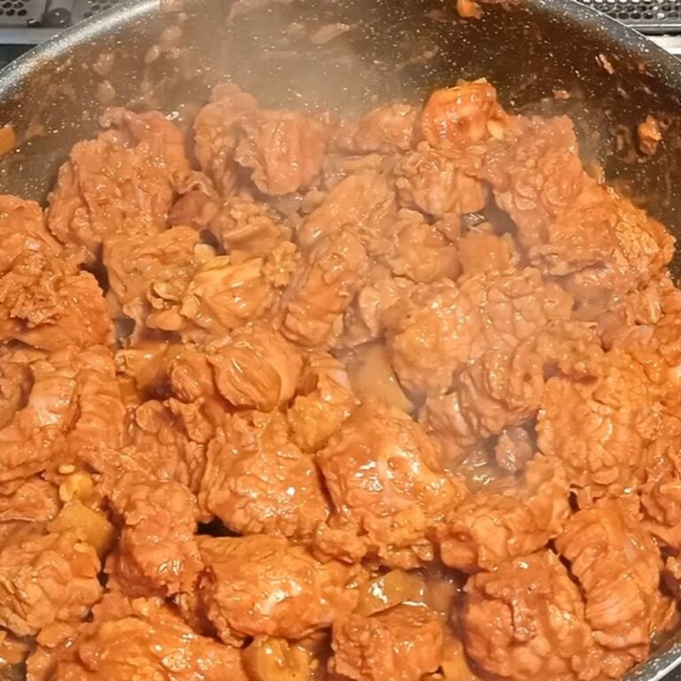 4 Cách nấu bò sốt vang ăn bánh mì ngon và dễ làm tại nhà
