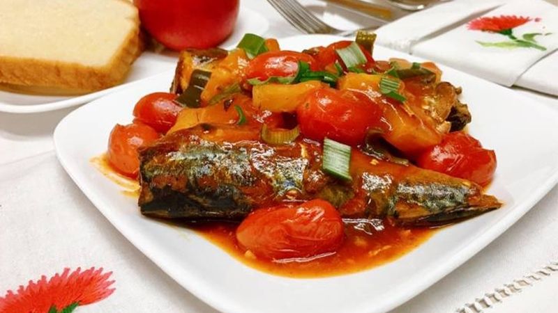 Tổng hợp  cách chế biến cá mòi hộp ngon dễ làm cho ngày giãn cách xã hội
