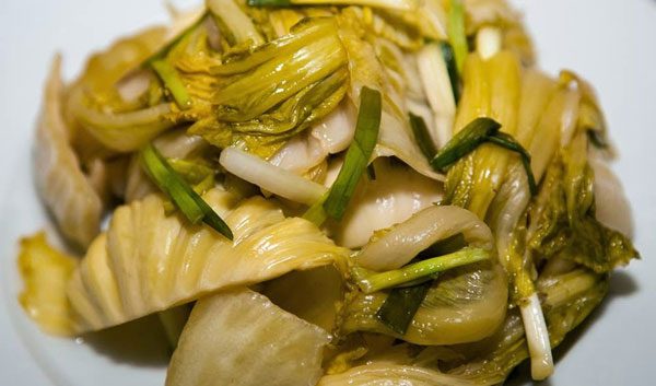 Ăn dưa cà muối có tốt hay không?