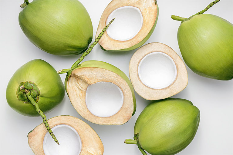 Chữa bệnh gút bằng quả dừa có hiệu quả hay không?