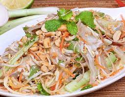 Cách làm gỏi bắp chuối (hoa chuối) giòn thơm thanh mát tại nhà