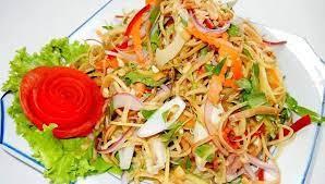 Cách làm gỏi bắp chuối (hoa chuối) giòn thơm thanh mát tại nhà