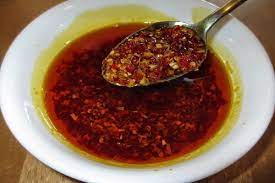 Hướng dẫn cách làm nước sốt bánh tráng trộn chỉ với 2 bước cơ bản
