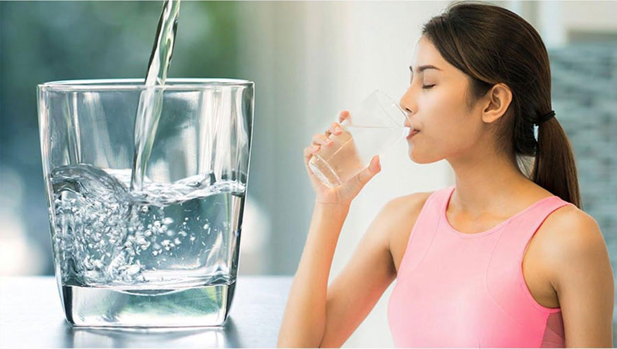 Uống nước nóng có tốt hay không theo kinh nghiệm dân gian?