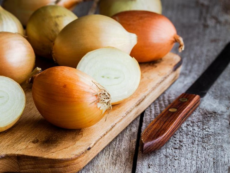 Có được dùng hành tây chế biến món ăn cho bé ăn dặm không