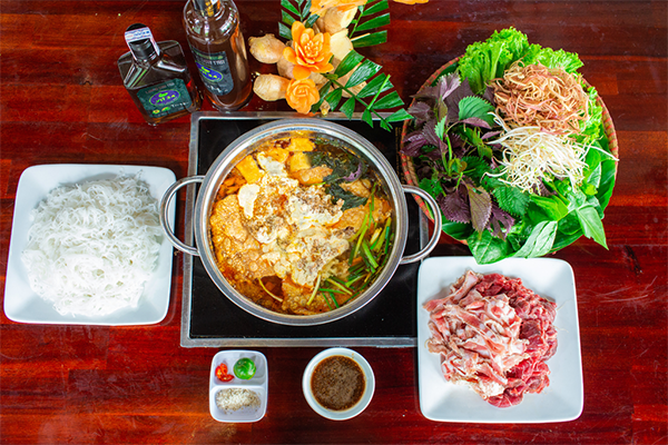 Lẩu bắp bò riêu cua