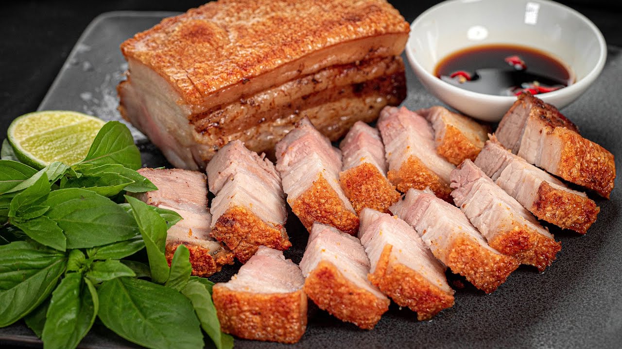 Cách rán thịt lợn giòn bì ngon tại nhà