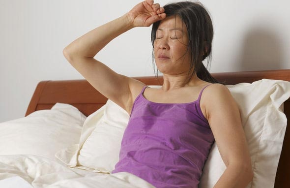 Người nóng bừng liệu có sốt không?