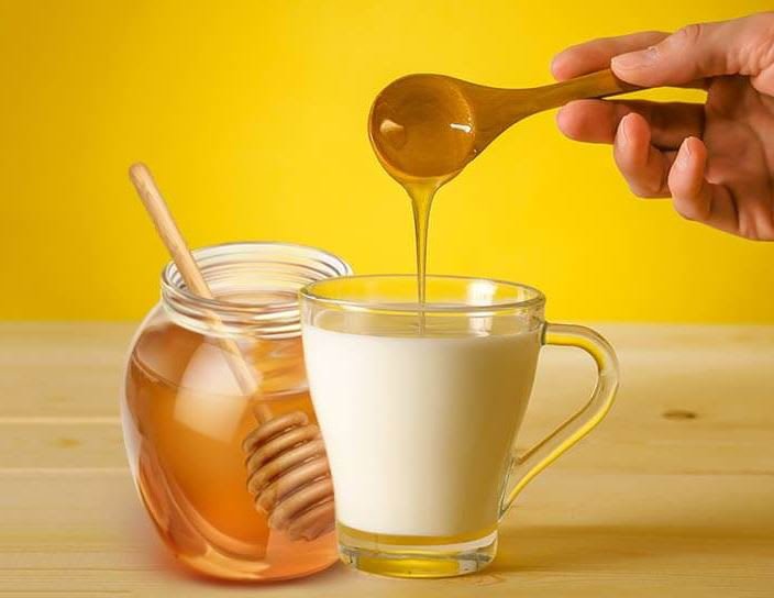 Trộn mật ong với sữa có tốt cho sức khoẻ không?