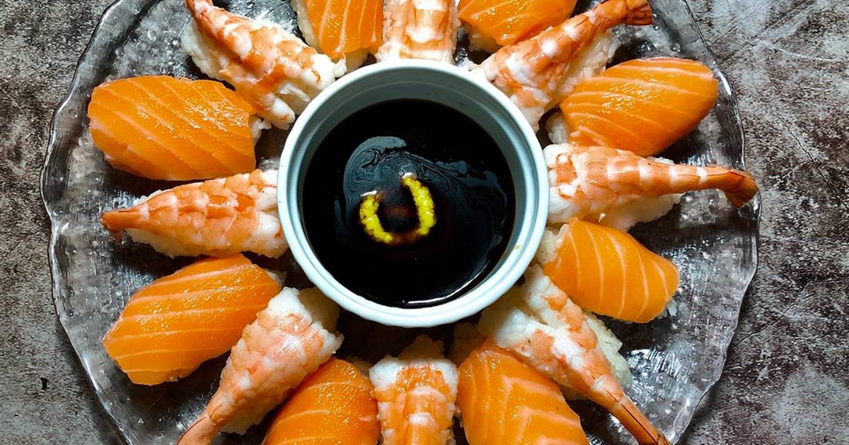 Tổng hợp các cách làm sushi cuộn hấp dẫn, dễ ăn đơn giản tại nhà